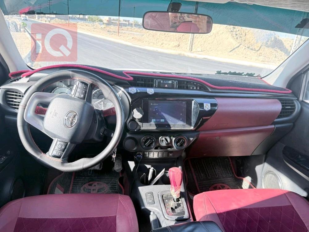 تويوتا هايلوكس